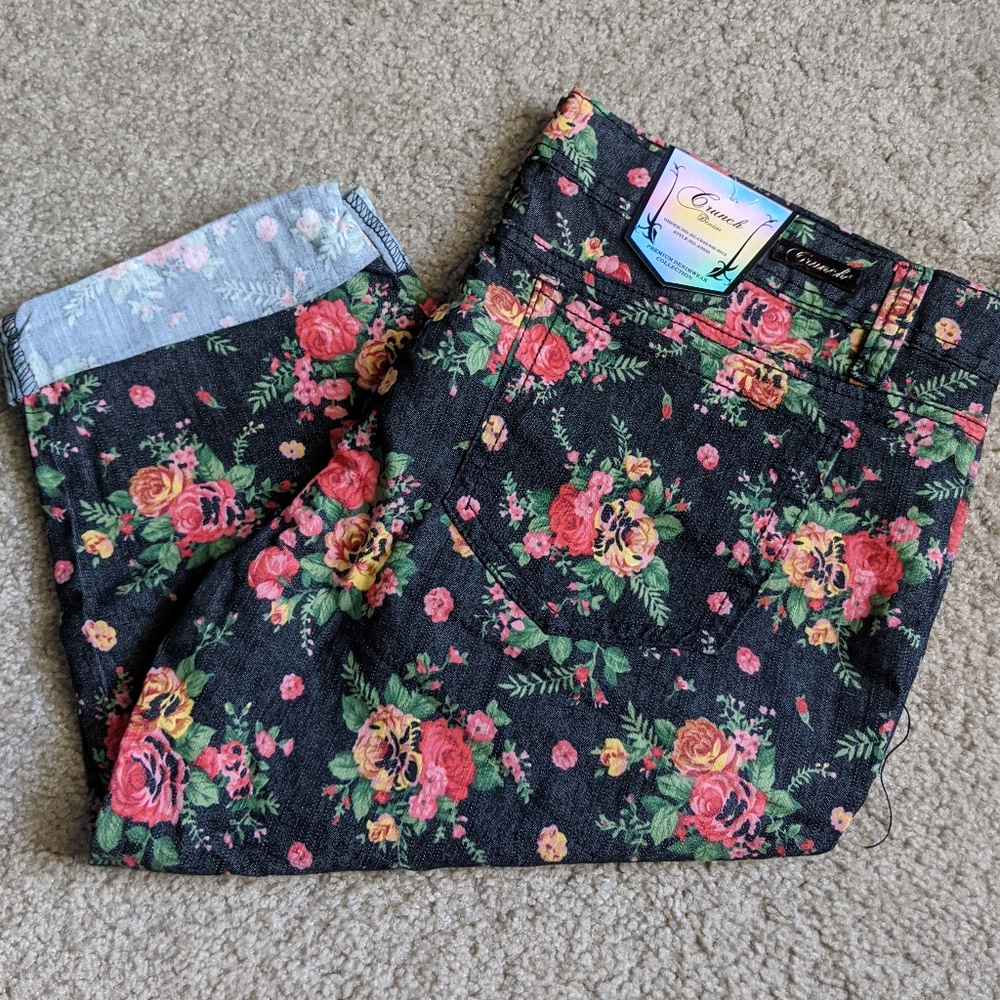 Floral Print Capris